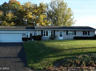 14342 Mountain Rd, Orrstown, PA 17244