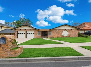 6431 Red Jacket Dr, Leon Valley, TX 78238