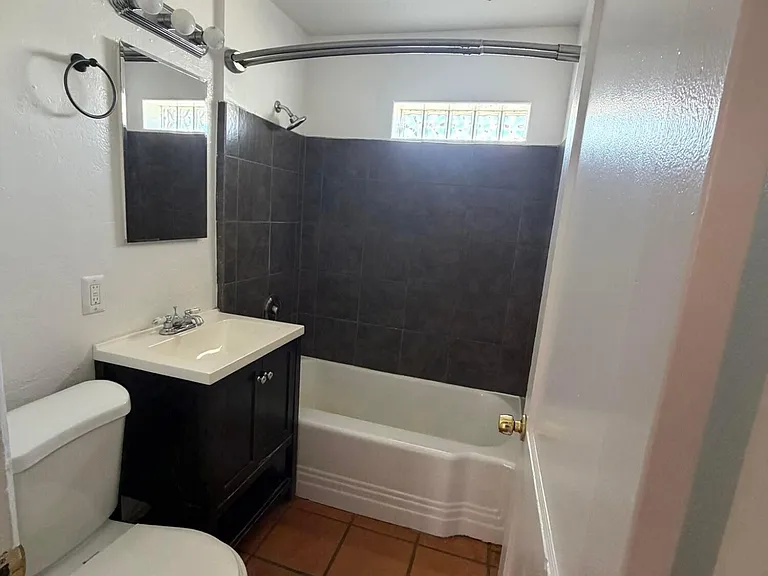 712 W Taylor St #2 — Photo 5