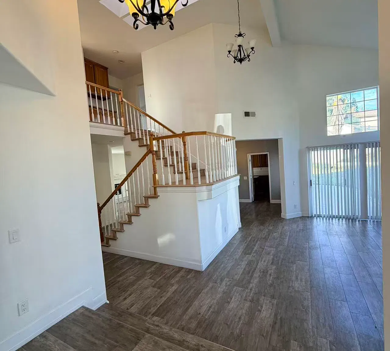 5 bed, 2765 sqft, $4,500 — Photo 3