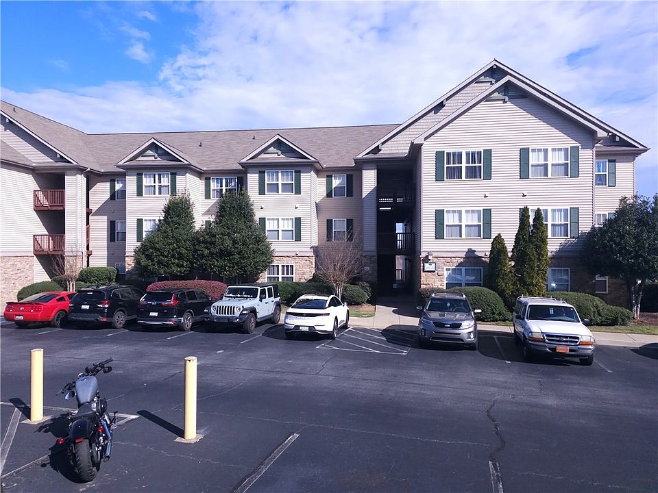 1st image of 1023 Harts Cove Way