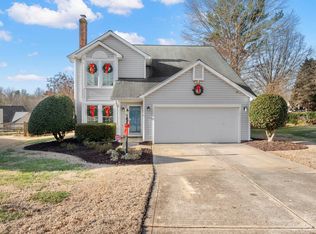 6612 Georgeanne Ct, Charlotte, NC 28217