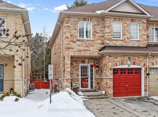 16 Edison Way, Whitby, ON L1R0M3