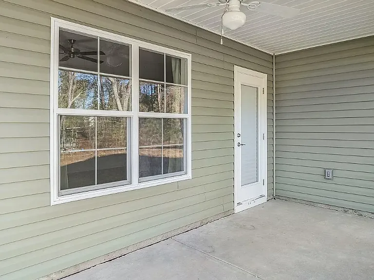 409 Kendall Dr — Photo 28