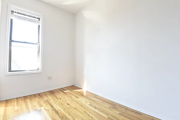 Rented by Brick&Mortar | media 6