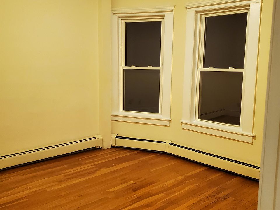 1st image of 37 1/2 Grove St Floor 1