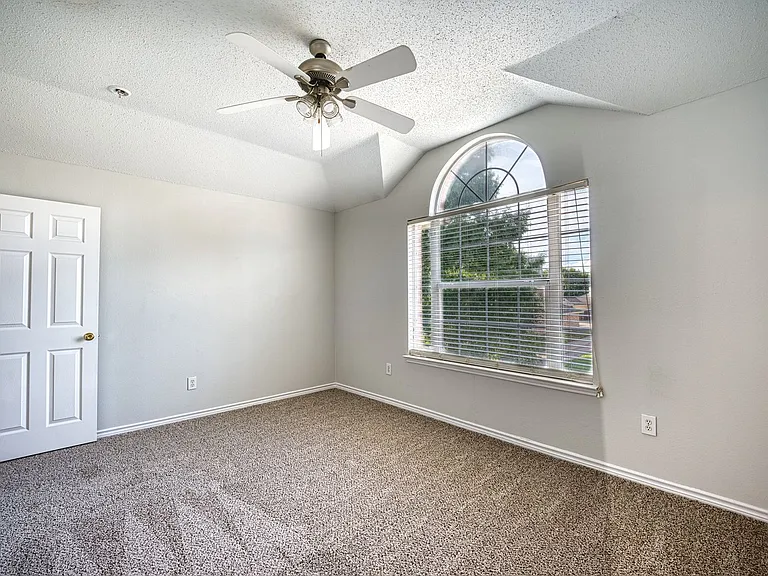 1532 Tanglewood Dr — Photo 39