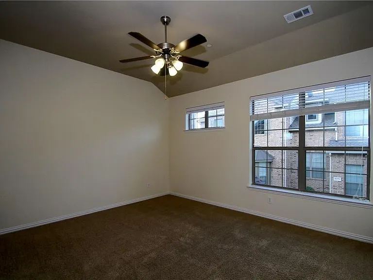 4233 Swan Forest Dr #E — Photo 13