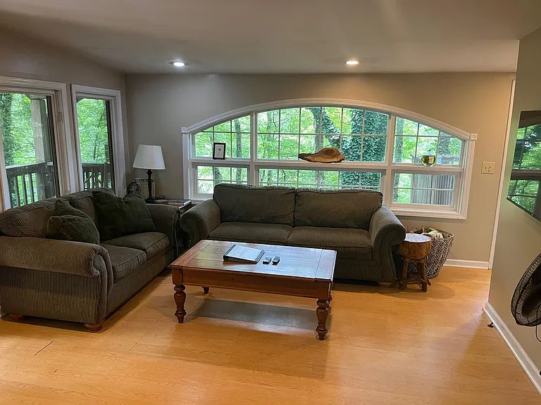 272 Williams Ridge Rd — Photo 2