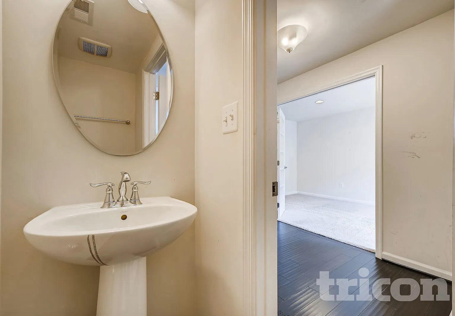 9444 Ballard Green Drive Owings Mills MD — Photo 4