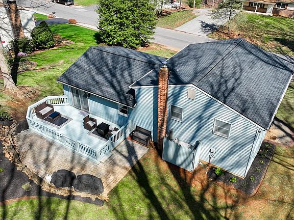2nd image of 95 Village Rd