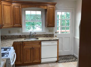 35 Hiawatha Ln #B, Westport, CT 06880