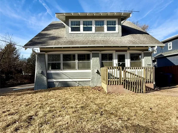 1300 46th St, Des Moines, IA 50311