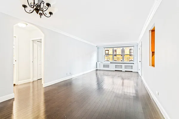 Sold by Compass | media 2