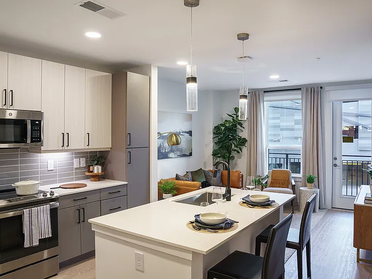 Solis Midtown — Photo 20