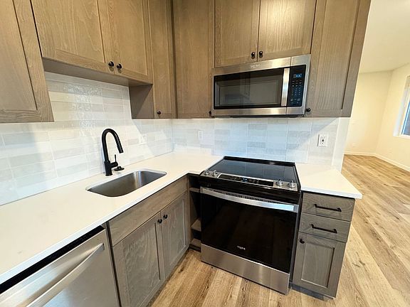 5th image of 5080 SE 38th Ave #5092