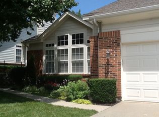 130 Chesterfield Bluffs Dr, Chesterfield, MO