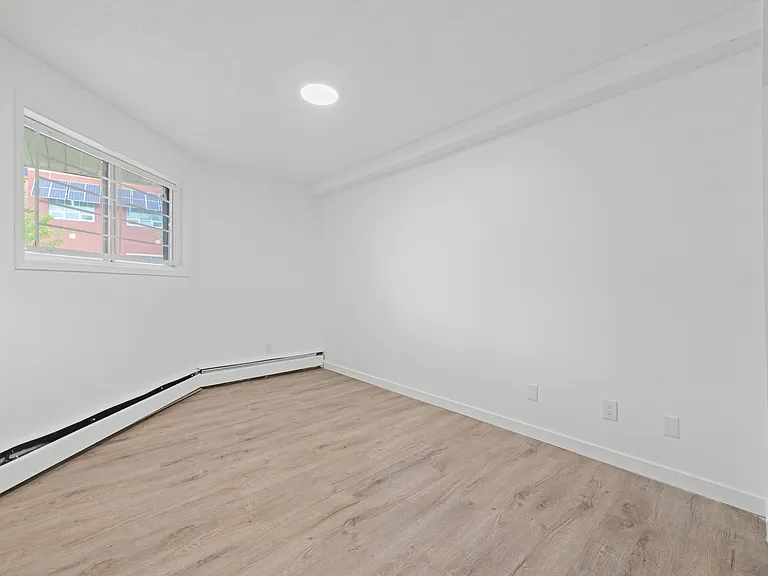 10746 102nd St NW — Photo 5