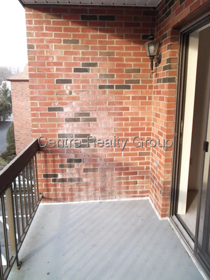 Renovated Near Brookline Village and Beaconsfield — Photo 2