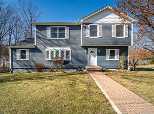 81 Overlook Rd, West Milford, NJ 07480