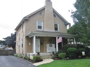 17 Strathmore Rd, Havertown, PA 19083