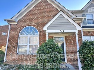 742 Hunters Quay #1, Chesapeake, VA 23320