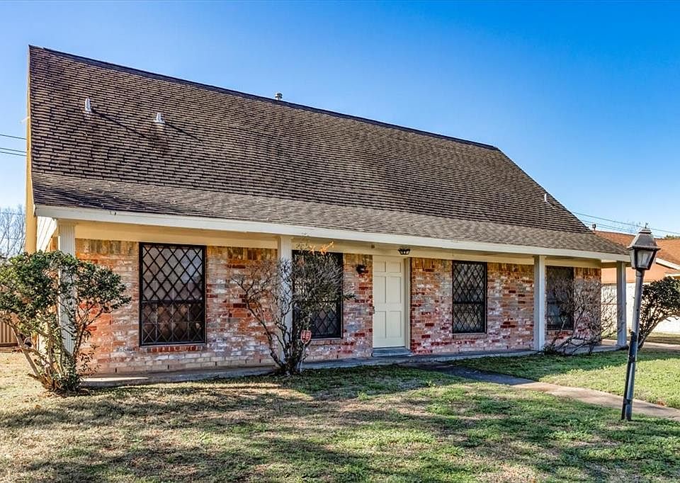 1st image of 3118 Mission Valley Drive