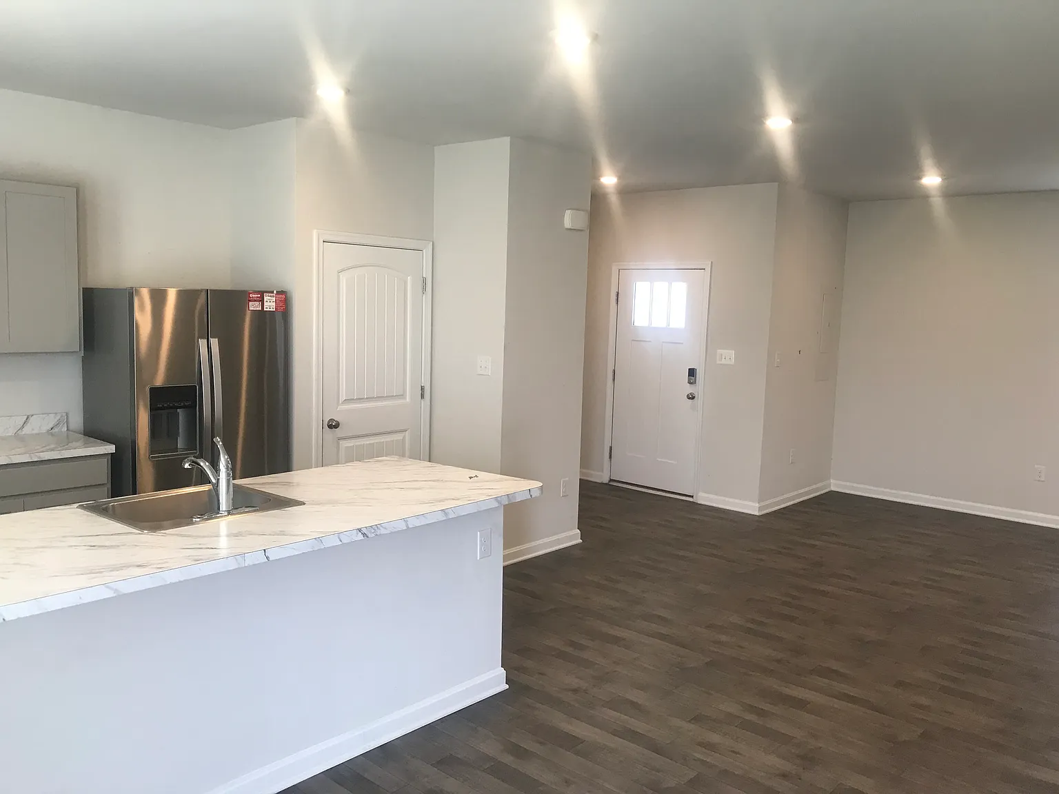 3 bed, 1530 sqft, $2,000 — Photo 3