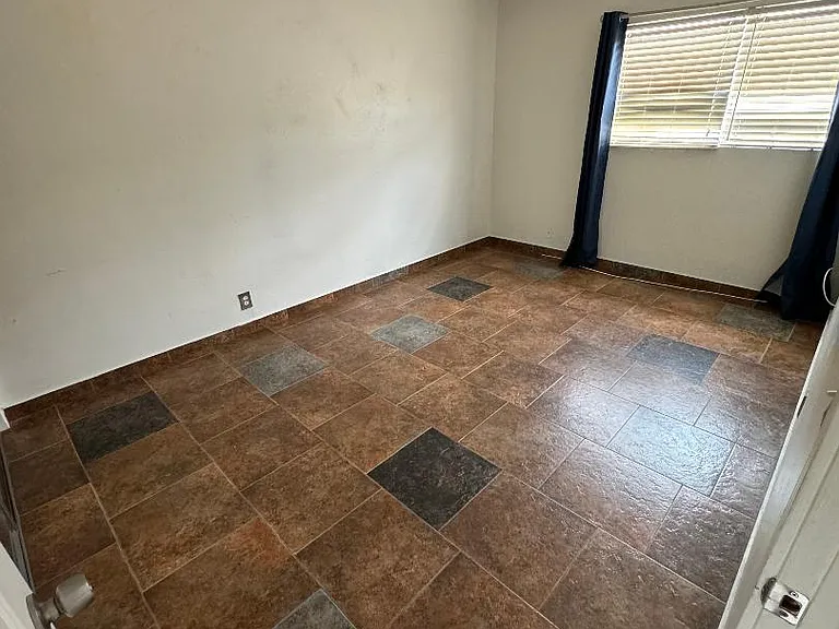 39161 Bel Air Dr — Photo 12