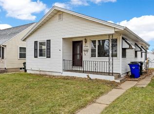 2425 2nd St SW, Cedar Rapids, IA 52404