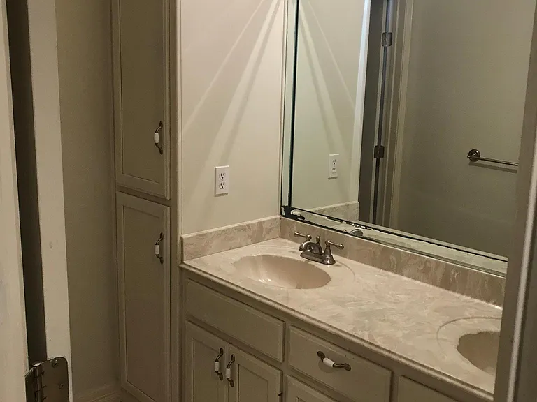 630 Winchester Dr — Photo 7
