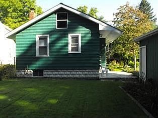 3rd image of 118 Goredon Dr
