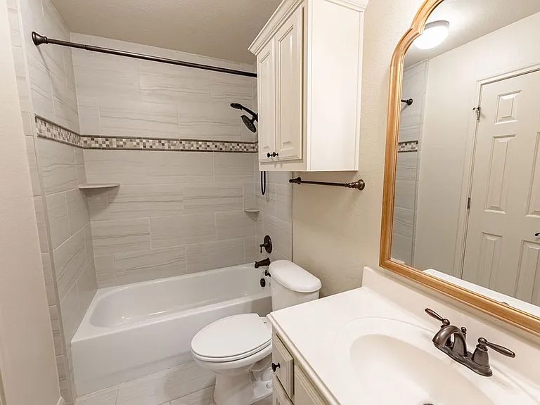 7909 Adelaide Dr — Photo 18