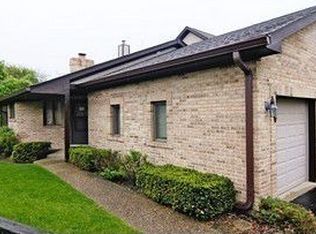 1701 Pebble Beach Dr, Hoffman Estates, IL