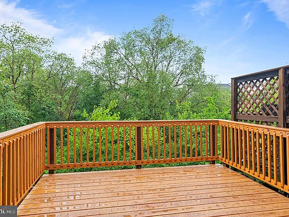 5th image of 10503 Montrose Way