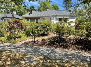 7944 17th Ave SW, Seattle, WA 98106