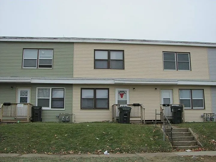 1229 W Mullan Ave — Photo 4