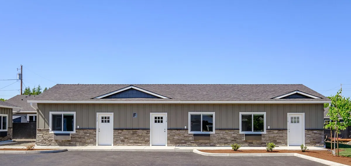Building Photo - 2656 S Main Rd #E-116