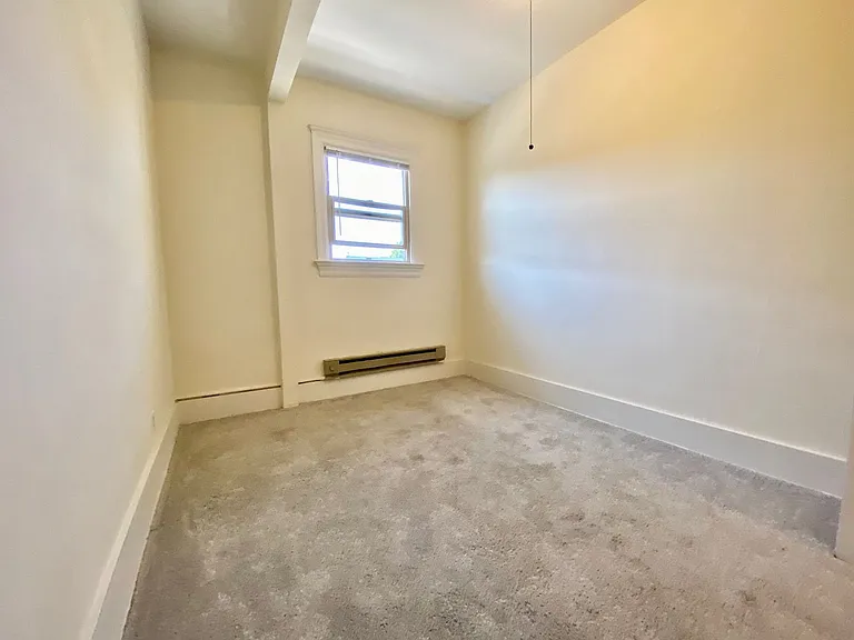 Campus Apartments — Photo 26