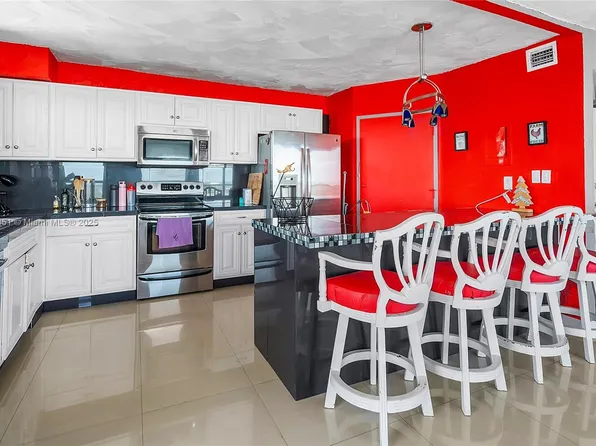 1301 NE Miami Gardens Dr #Penthouse 16w, Miami, FL 33179