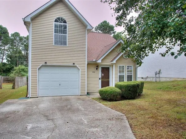 3770 Longview Dr, Douglasville, GA 30135