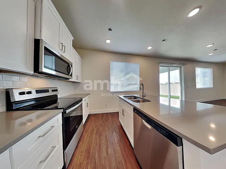 11503 W Mesquite St — Photo 3