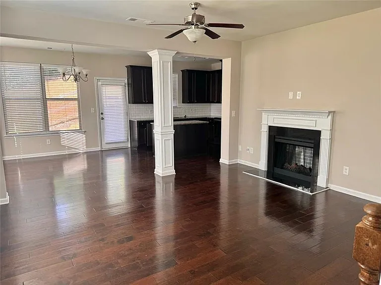 1958 Paxton Ridge Ln — Photo 2