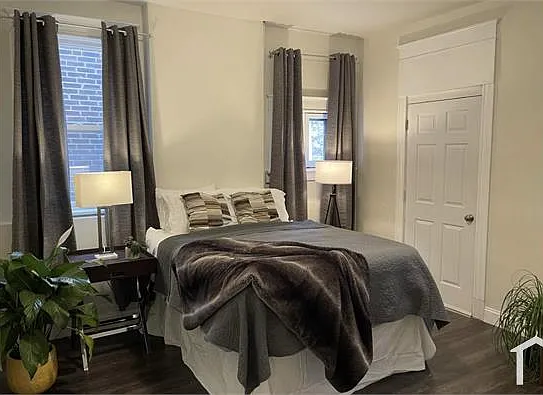 4537 S Compton Ave #2 — Photo 4