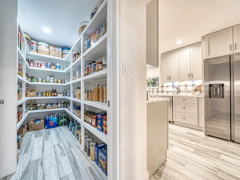 5911 Dawnridge Dr — Photo 22