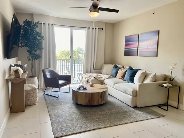 250 NE 3rd Ave #1413, Delray Beach, FL 33444