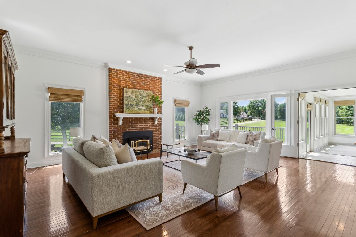 1.4 Large Family Room Overlooking 4 Acres
