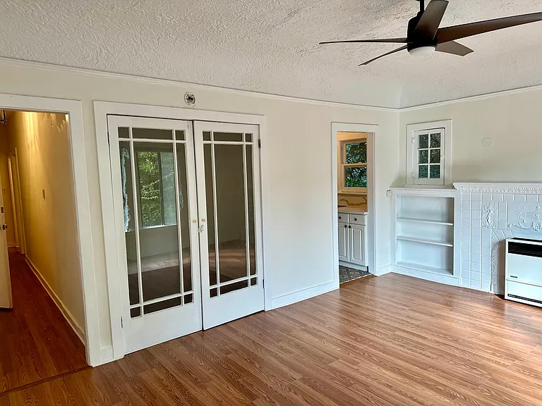 1508 Micheltorena St #12 — Photo 2