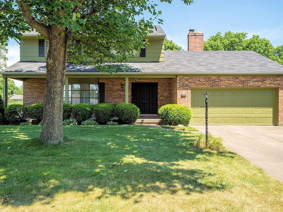 1st image of 6000 Woodland Ct