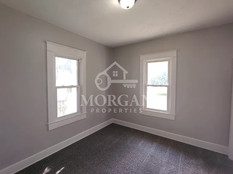 1327 Arrow Ave — Photo 6